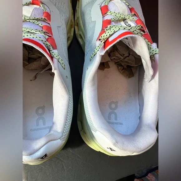 On Cloudmonster Women's Size 10.5 Athletic Running Shoes Green/White - Picture 5 of 10